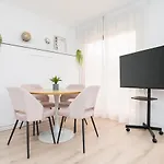 Homes 605 *