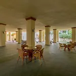 Homes 605 Marbella