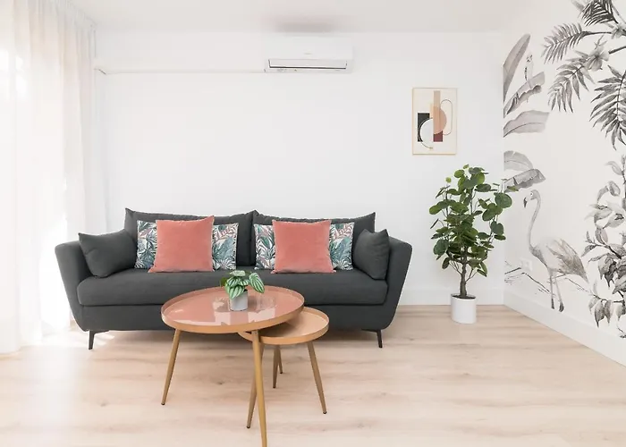 Homes 605 *