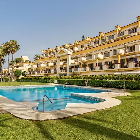 Apartment Homes 605 Marbella
